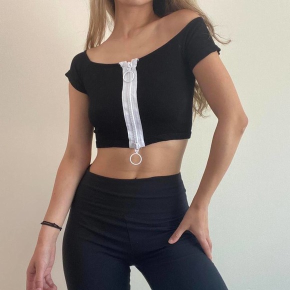 Black white zip up crop top - Picture 1 of 4